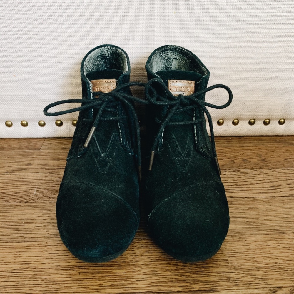 toms wedges